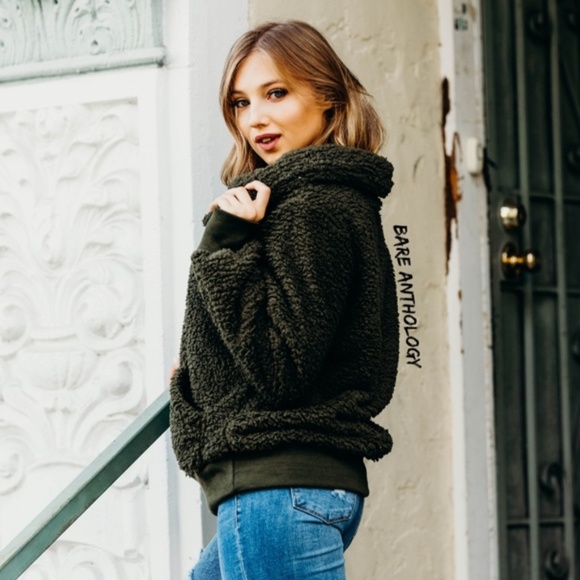 #11 Cozy Pocket Vegan Fur Teddy Sweater Top - Picture 2 of 6